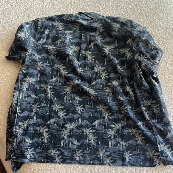Line of trade Men’s button down. Large. - Picture 4 of 5